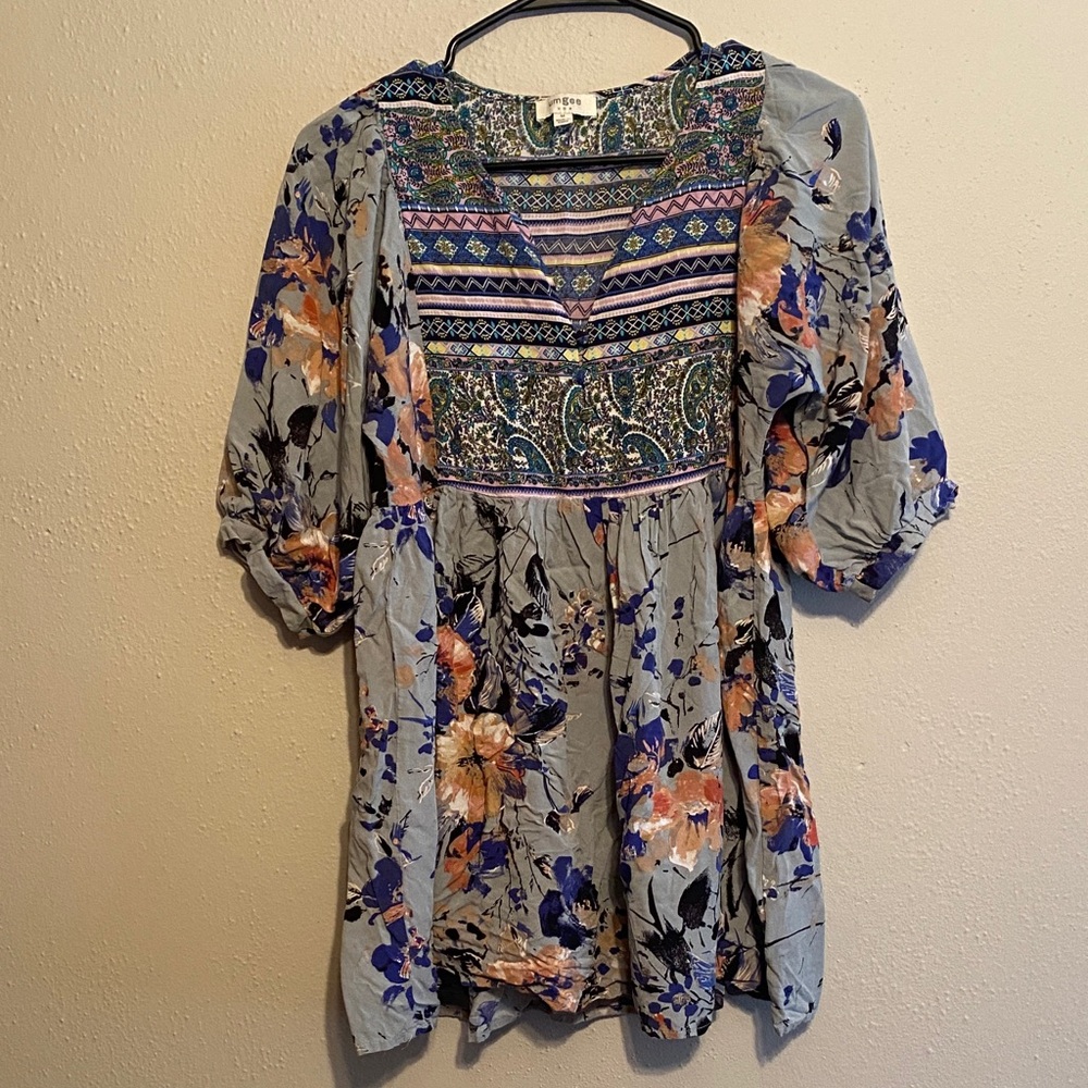 UMGEE. Women’s blouse.